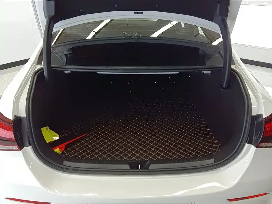 Mercedes-Benz A-Class 2023 из CN, фото 4