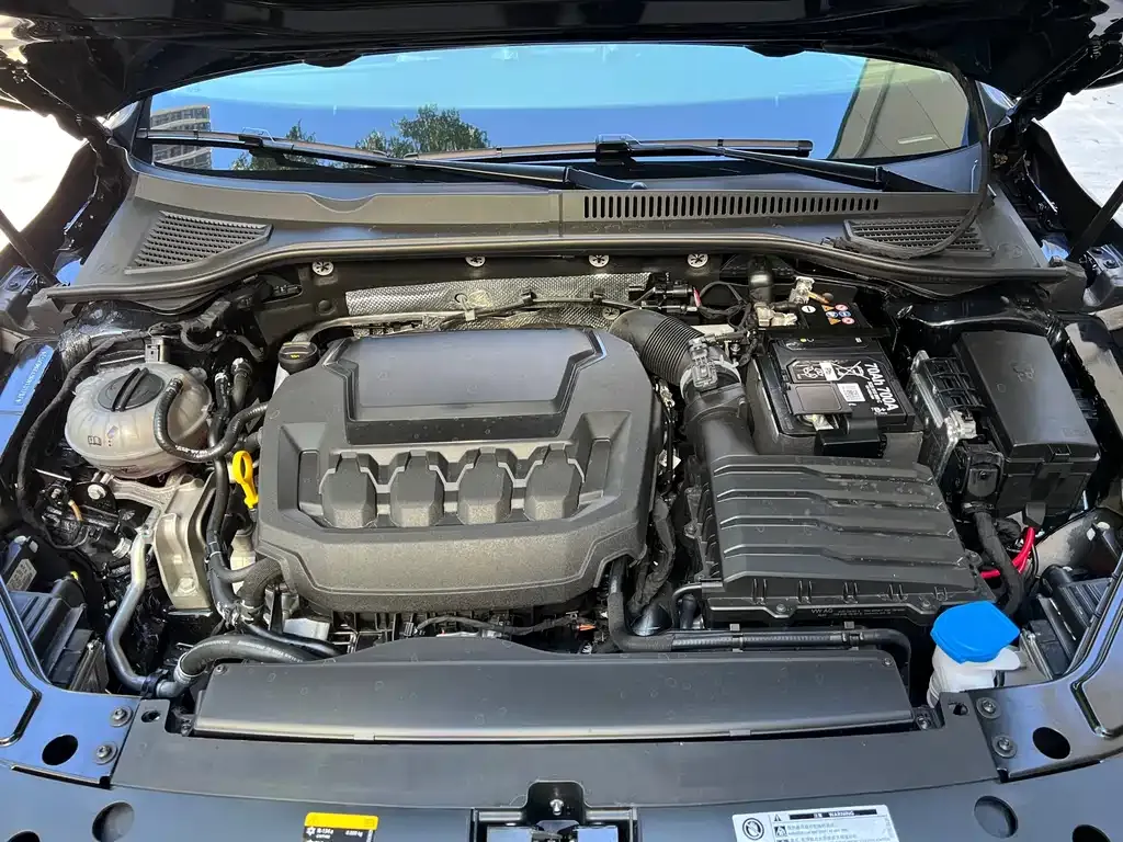 Volkswagen Passat 2025 из CN, фото 5