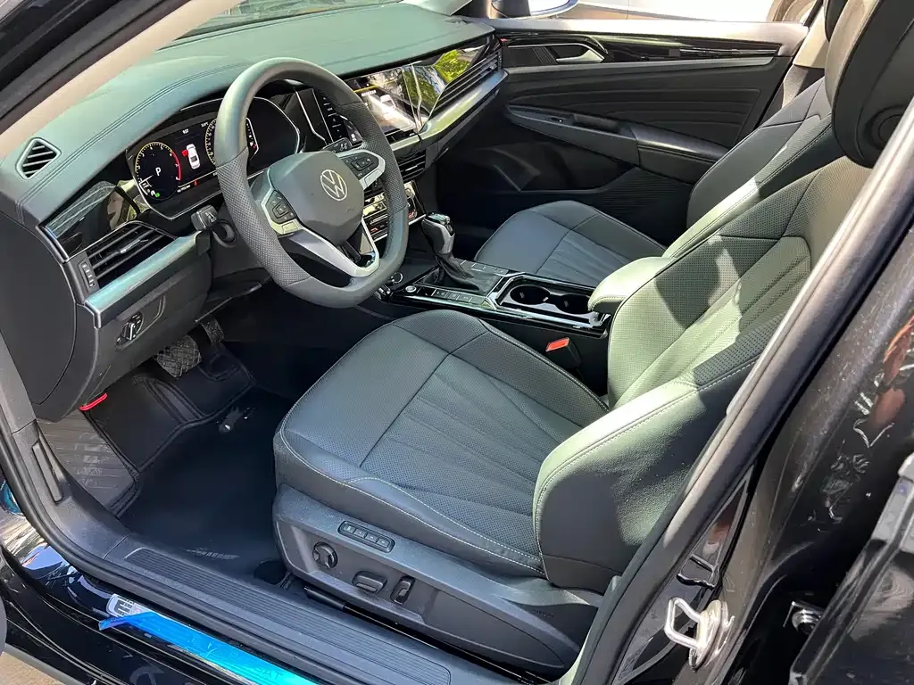 Volkswagen Passat 2025 из CN, фото 9