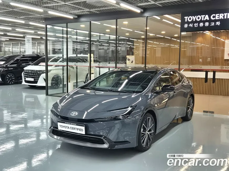 Toyota Prius — фото 1