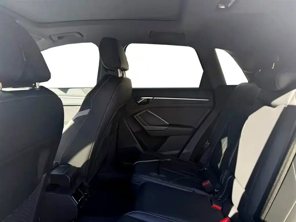 Audi Q3 2024 из CN, фото 4