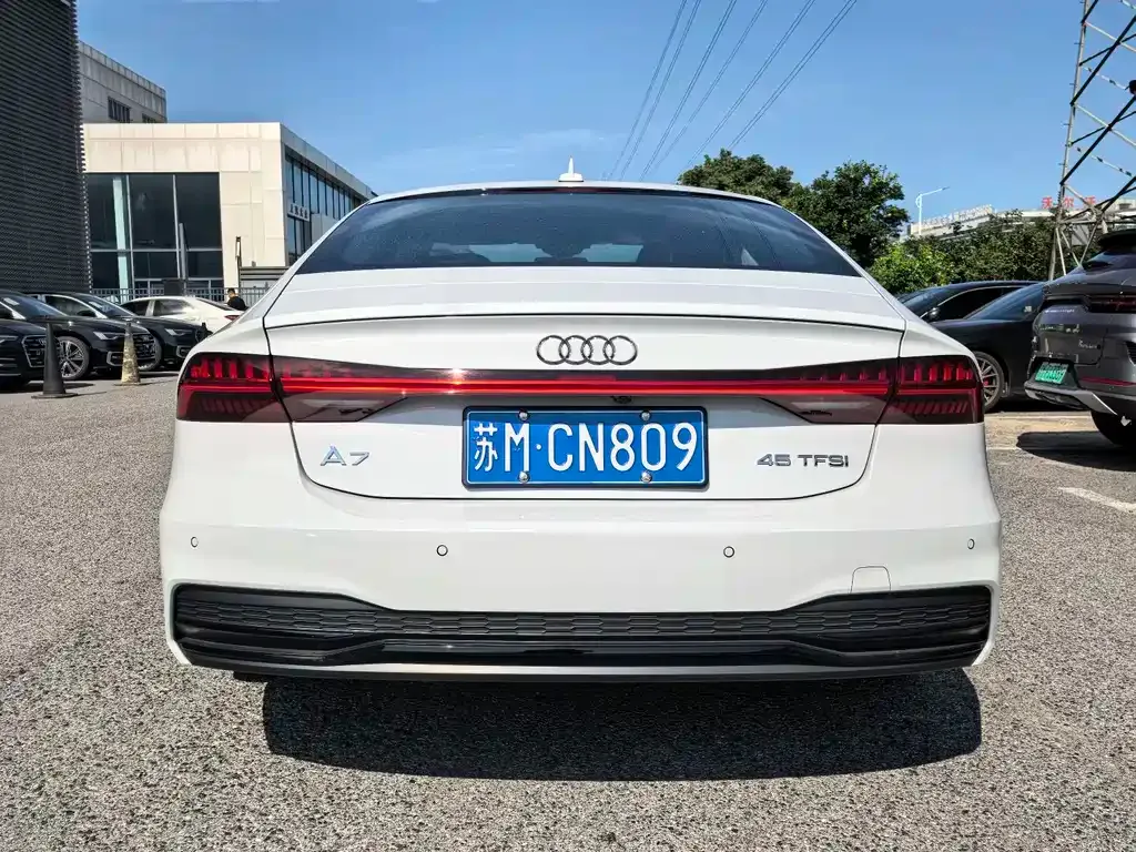 Audi A7 2024 из CN, фото 5