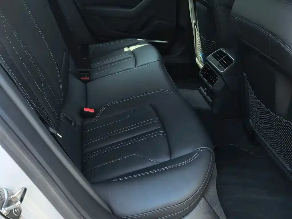 Audi A7 2024 из CN, фото 7