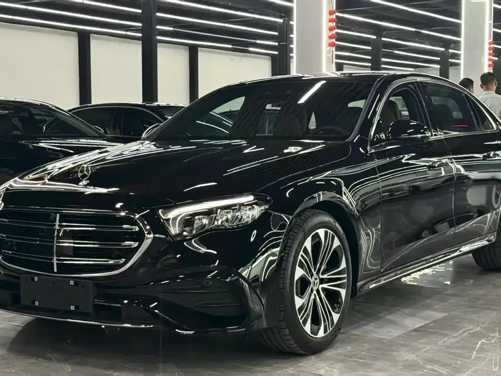 Mercedes-Benz E-Class 2025 из CN, фото 1