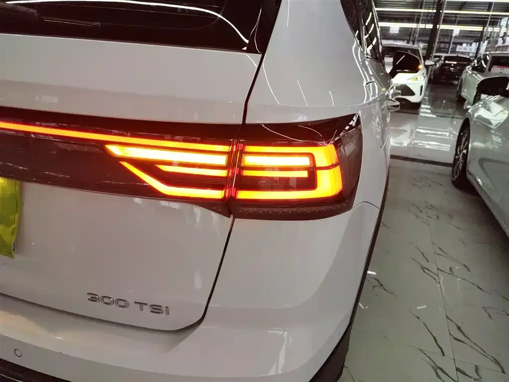 Volkswagen Tharu 2024 из CN, фото 8