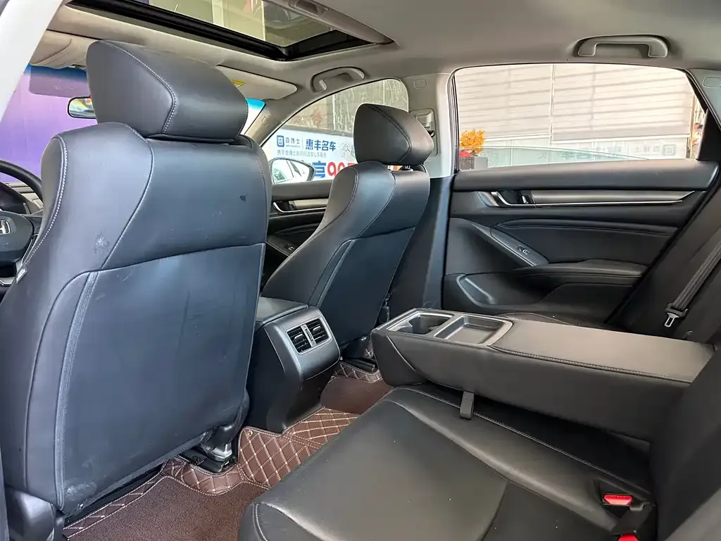 Honda Accord 2021 из CN, фото 10