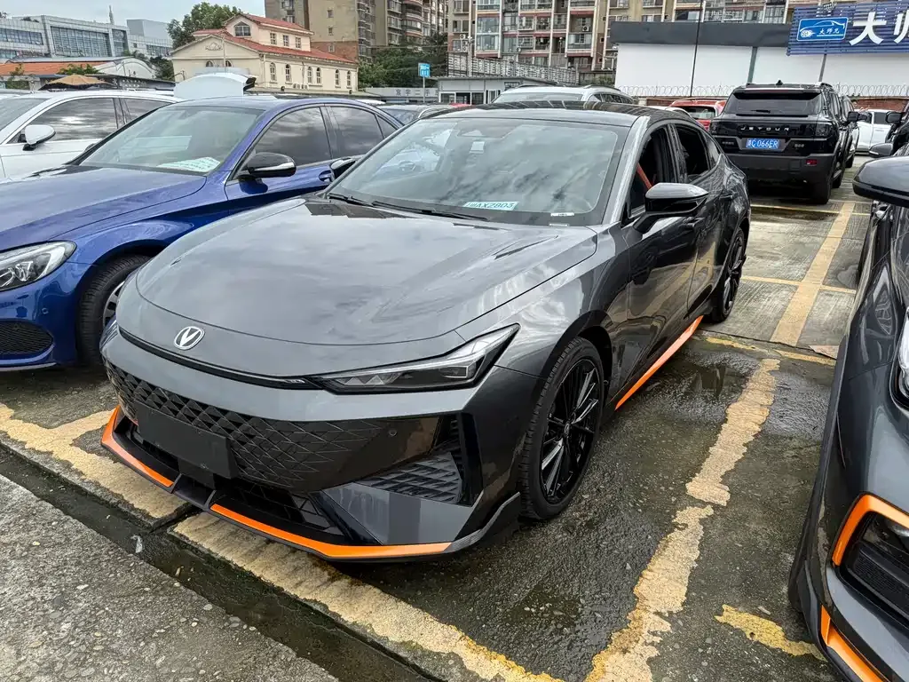 Changan UNI-V 2024 из CN, фото 1