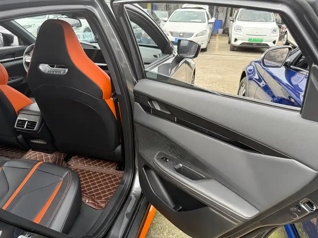 Changan UNI-V 2024 из CN, фото 8