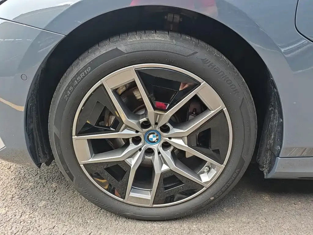 BMW i5 2024 из CN, фото 5