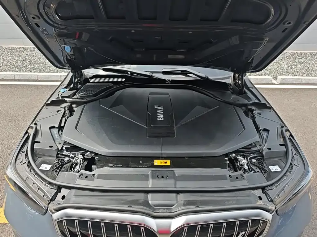 BMW i5 2024 из CN, фото 7