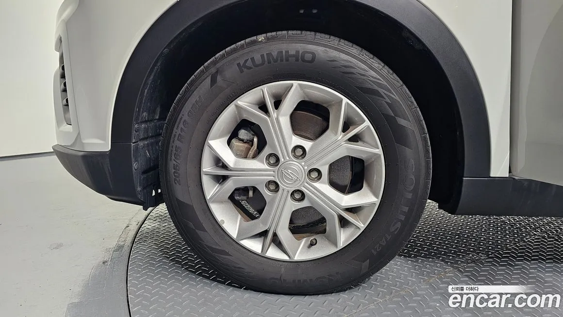 KG Mobility (Ssangyong) TIBOLI 2022 из KR, фото 5
