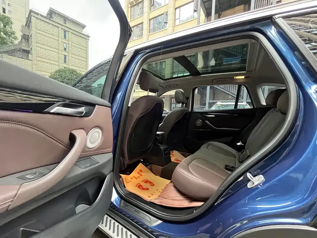 BMW X1 2021 из CN, фото 10