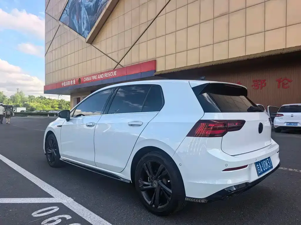Volkswagen Golf 2021 из CN, фото 10