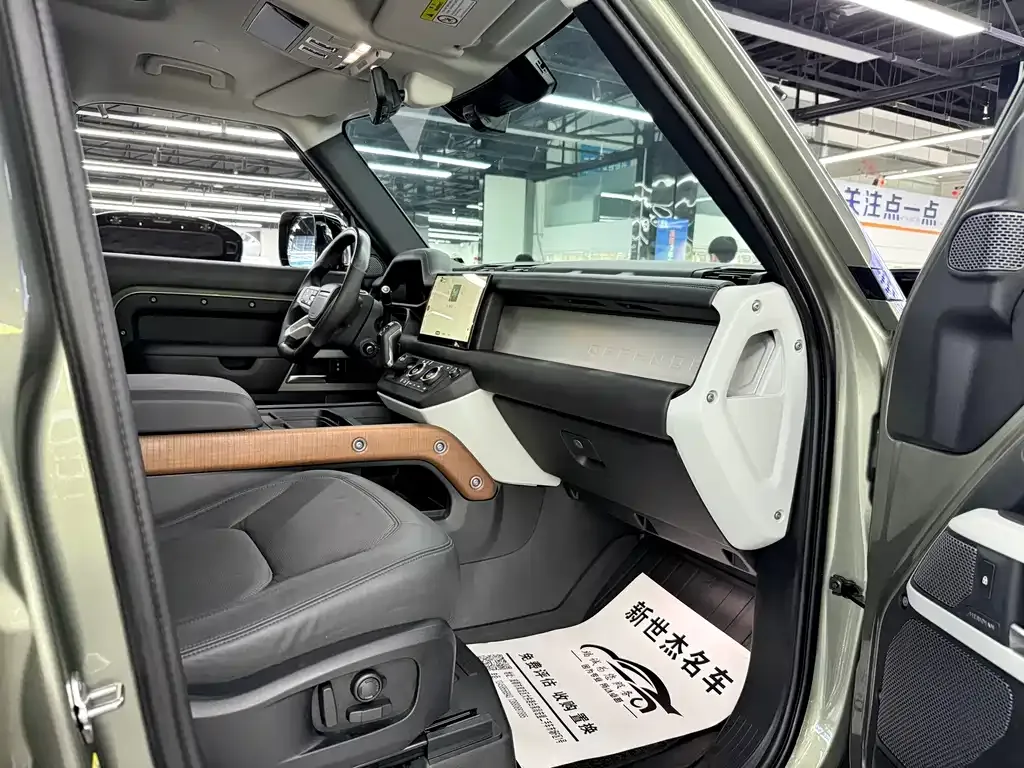 Land Rover Defender 2022 из CN, фото 10