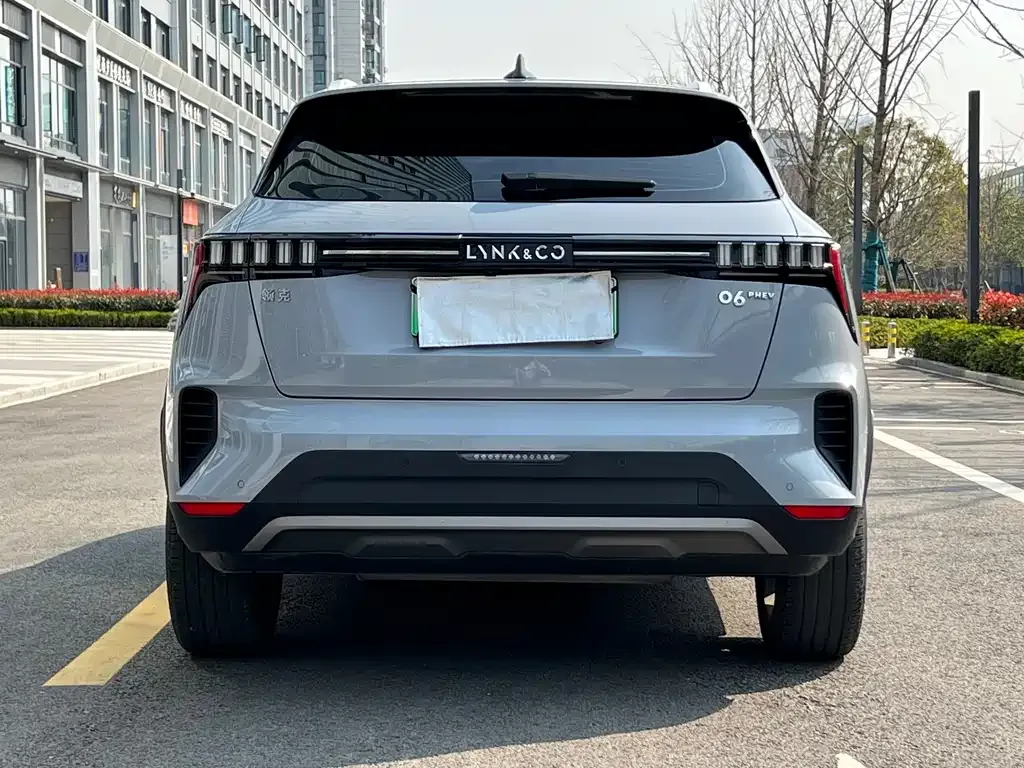 Lynk & Co 06 EM-P 2024 из CN, фото 5