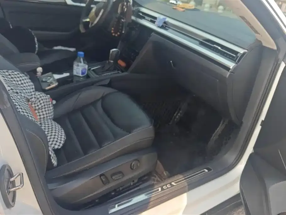 Volkswagen CC 2022 из CN, фото 8