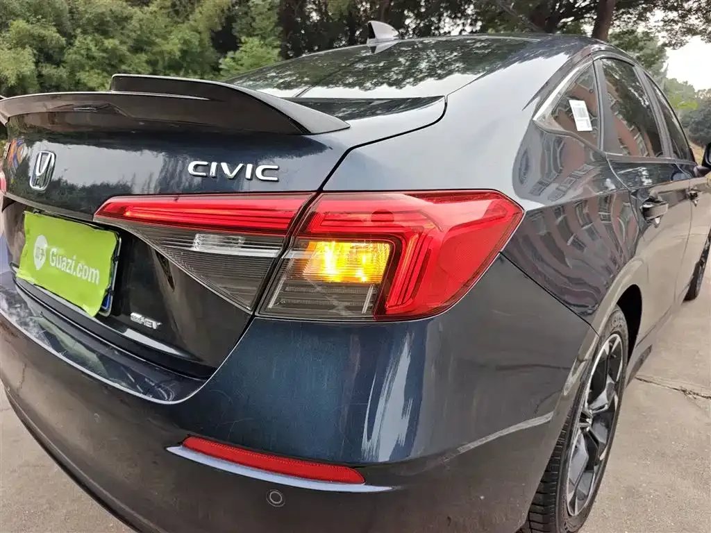 Honda Civic — фото 8