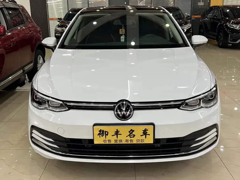 Volkswagen Golf 2021 из CN, фото 2