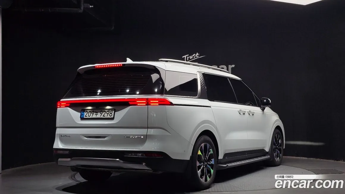 Kia Carnival 2023 из KR, фото 2