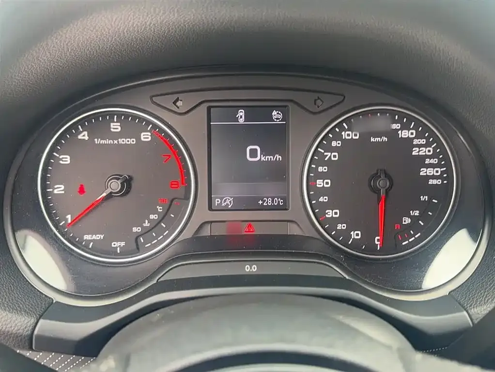 Audi Q2L 2022 из CN, фото 4