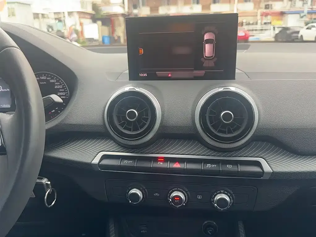 Audi Q2L 2022 из CN, фото 6