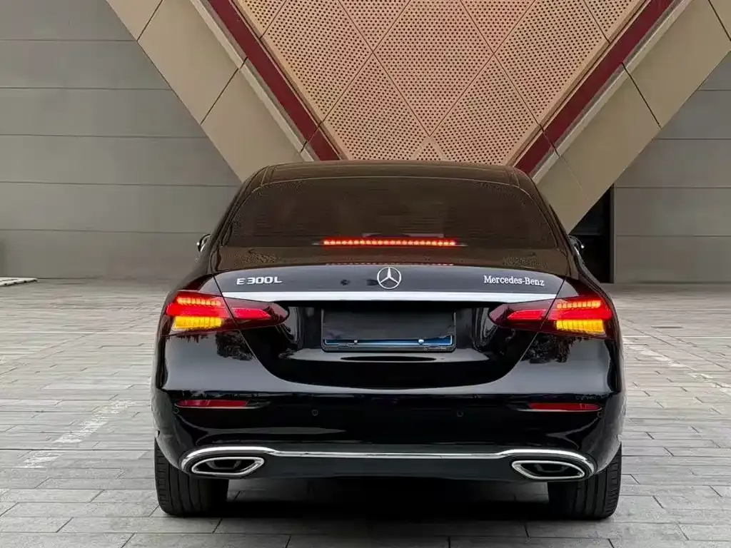 Mercedes-Benz E-Class 2023 из CN, фото 5