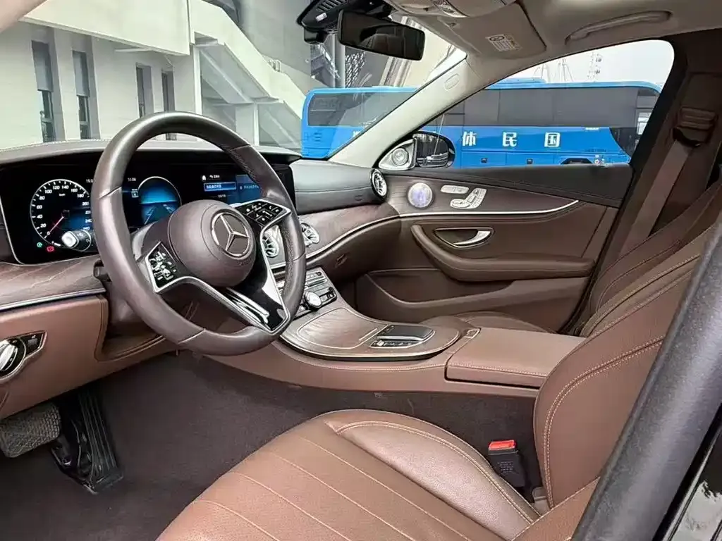 Mercedes-Benz E-Class 2023 из CN, фото 7