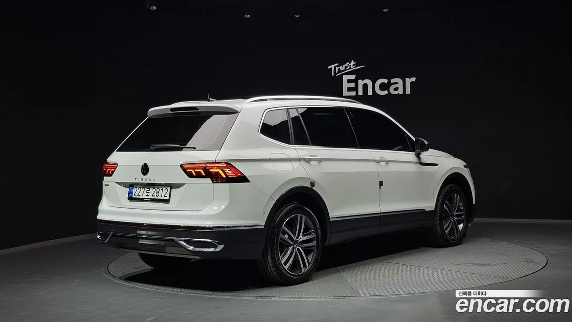 Volkswagen Tiguan 2023 из KR, фото 2