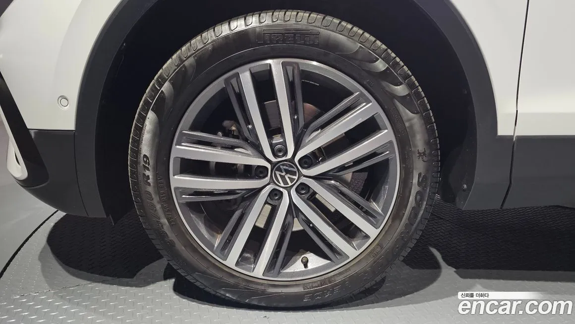 Volkswagen Tiguan 2023 из KR, фото 5