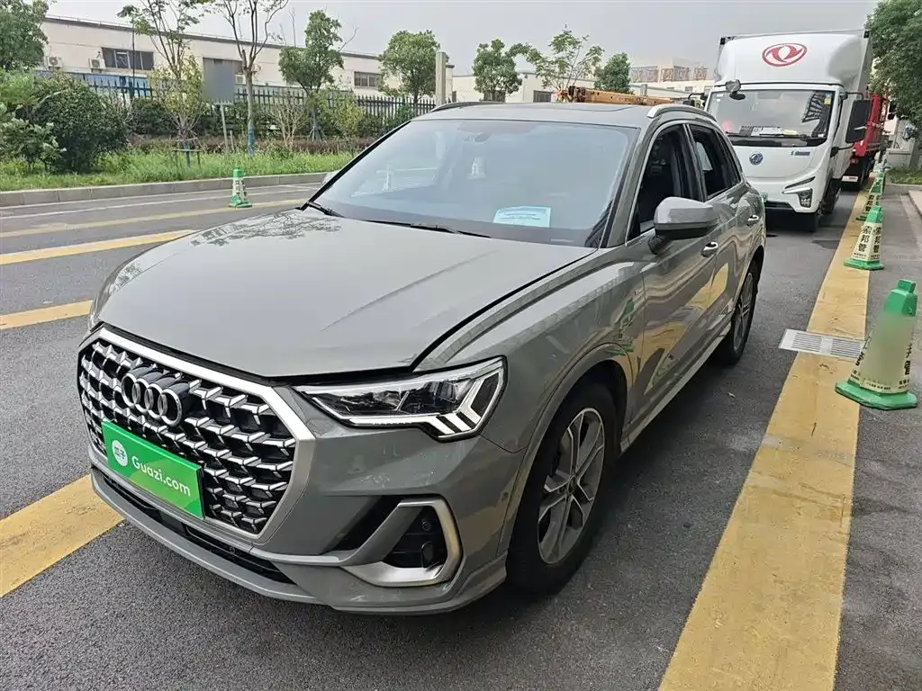 Audi Q3 2023 из CN, фото 2