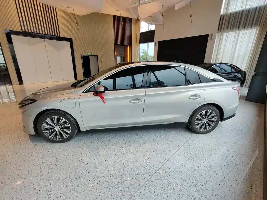 Hongqi E-QM5 2022 из CN, фото 2