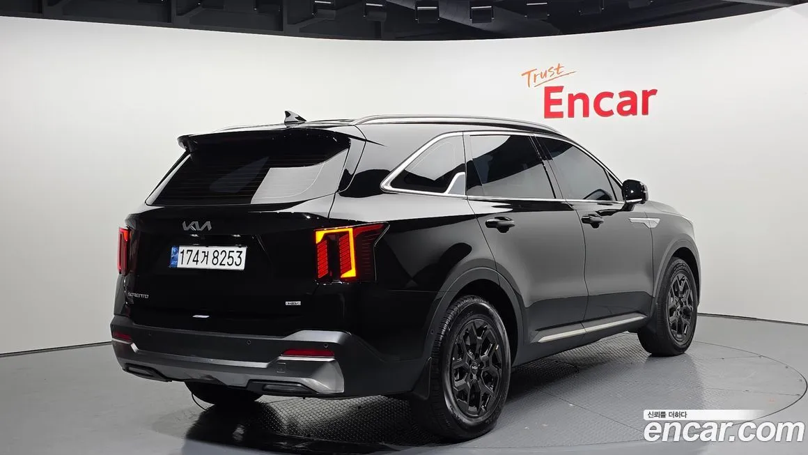 Kia Sorento — фото 2