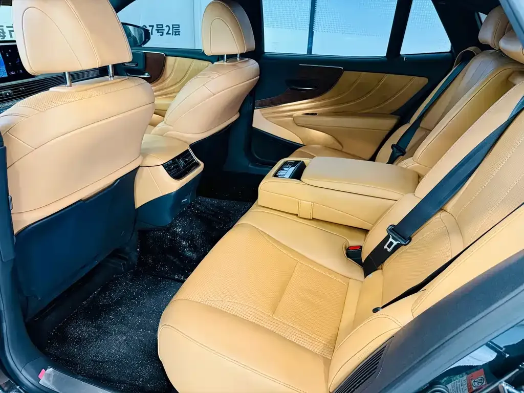 Lexus LS 2023 из CN, фото 8