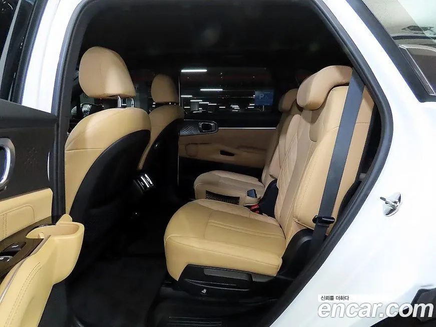 Kia Sorento — фото 7