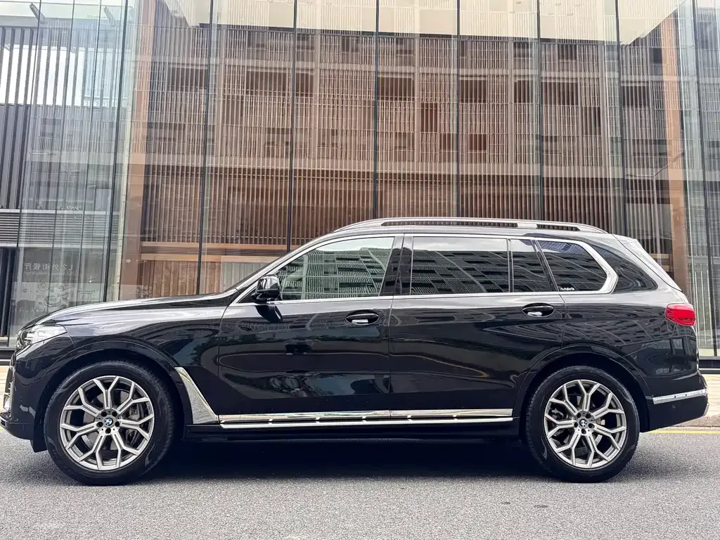 BMW X7 2022 из CN, фото 2