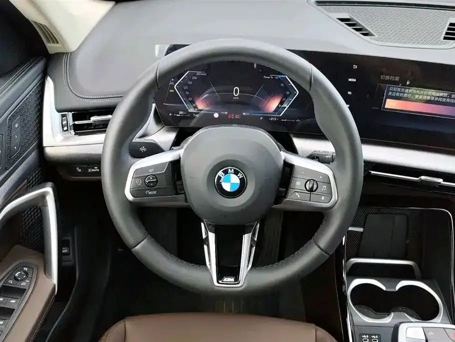 BMW X1 2025 из CN, фото 8