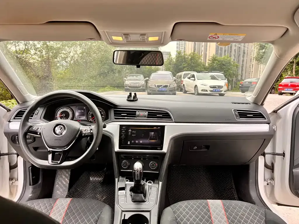 Volkswagen Lamando 2022 из CN, фото 8