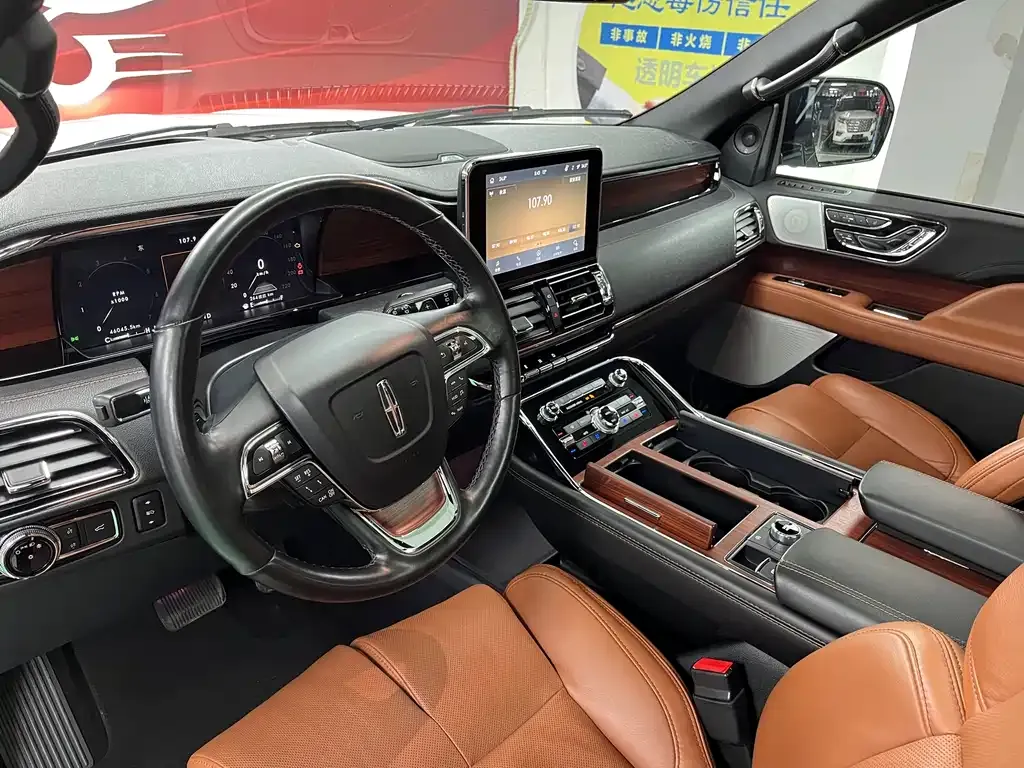 Lincoln Navigator 2021 из CN, фото 10