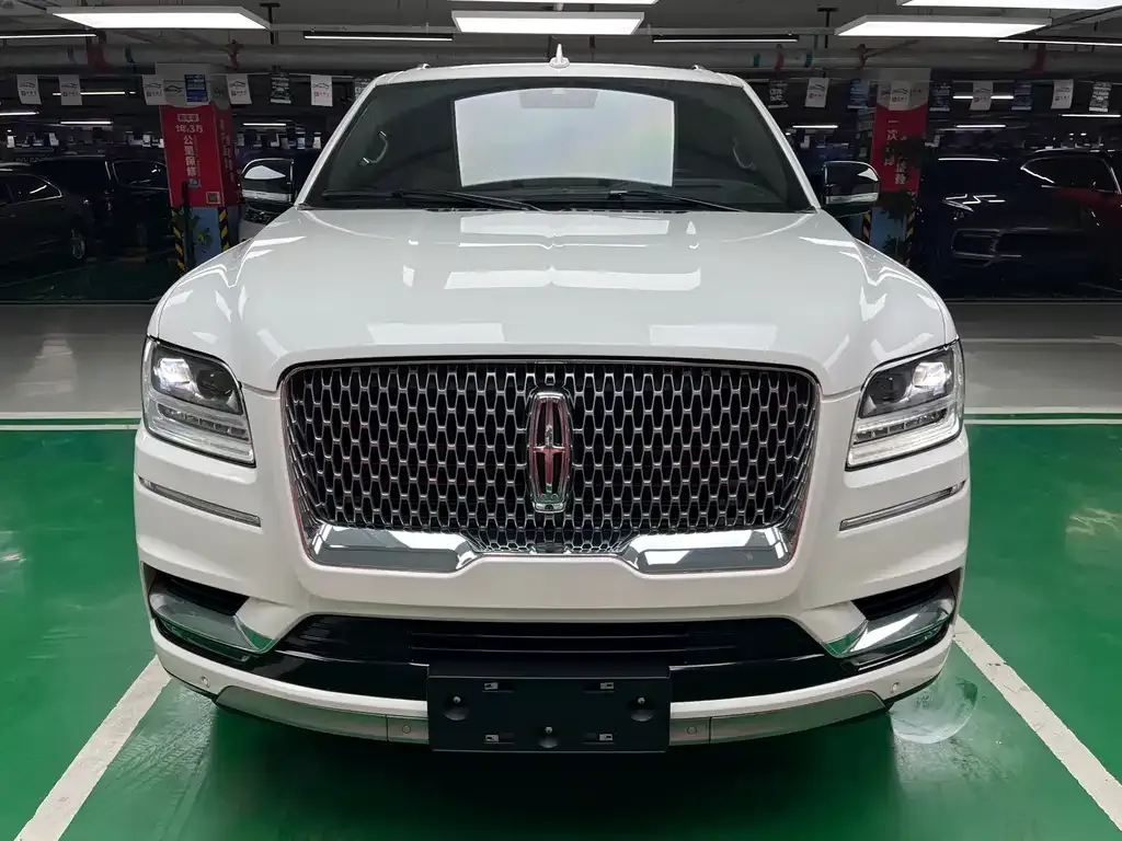 Lincoln Navigator 2021 из CN, фото 2