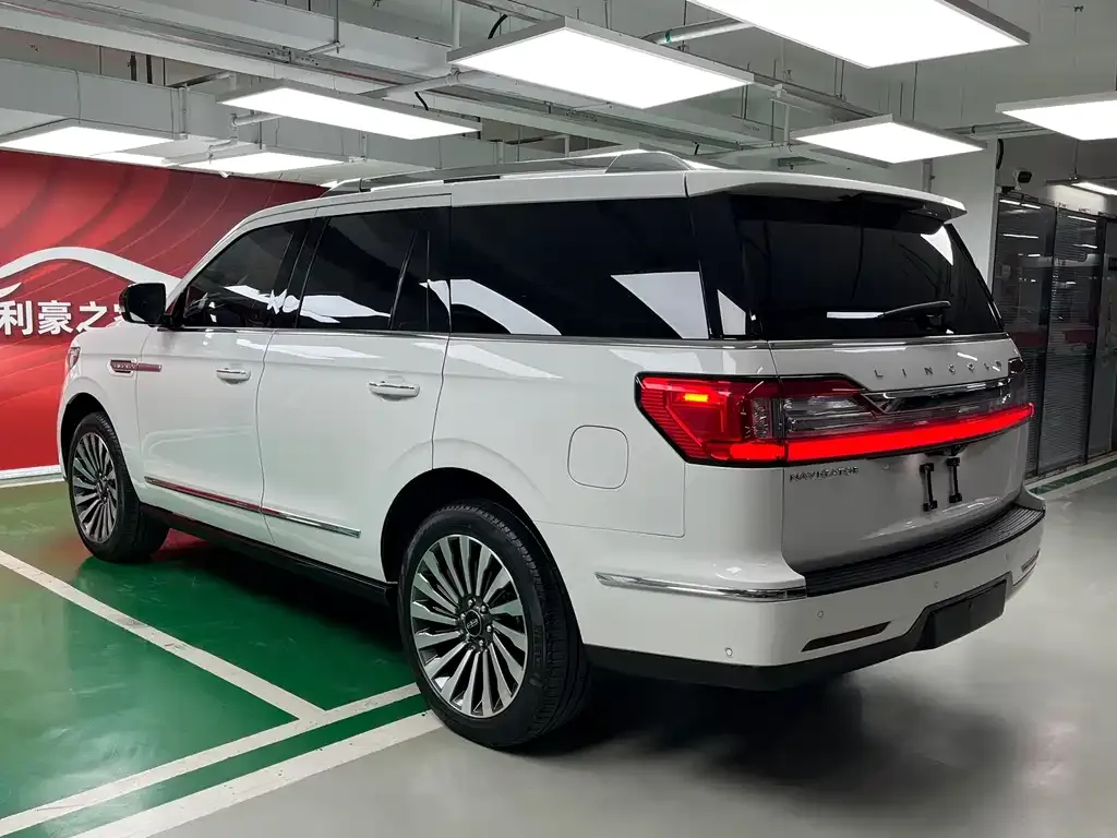 Lincoln Navigator 2021 из CN, фото 7