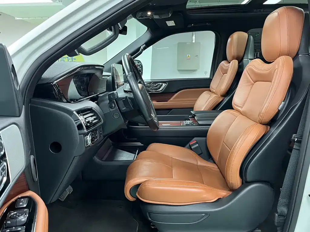 Lincoln Navigator 2021 из CN, фото 9