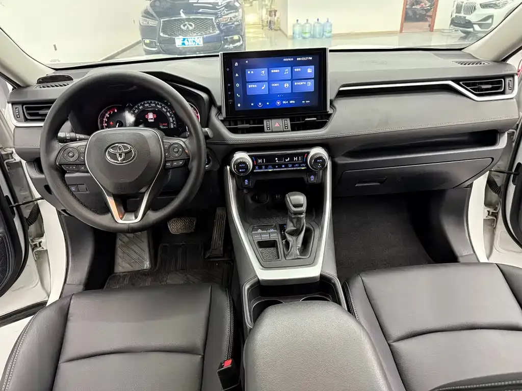 Toyota RAV4 2021 из CN, фото 10