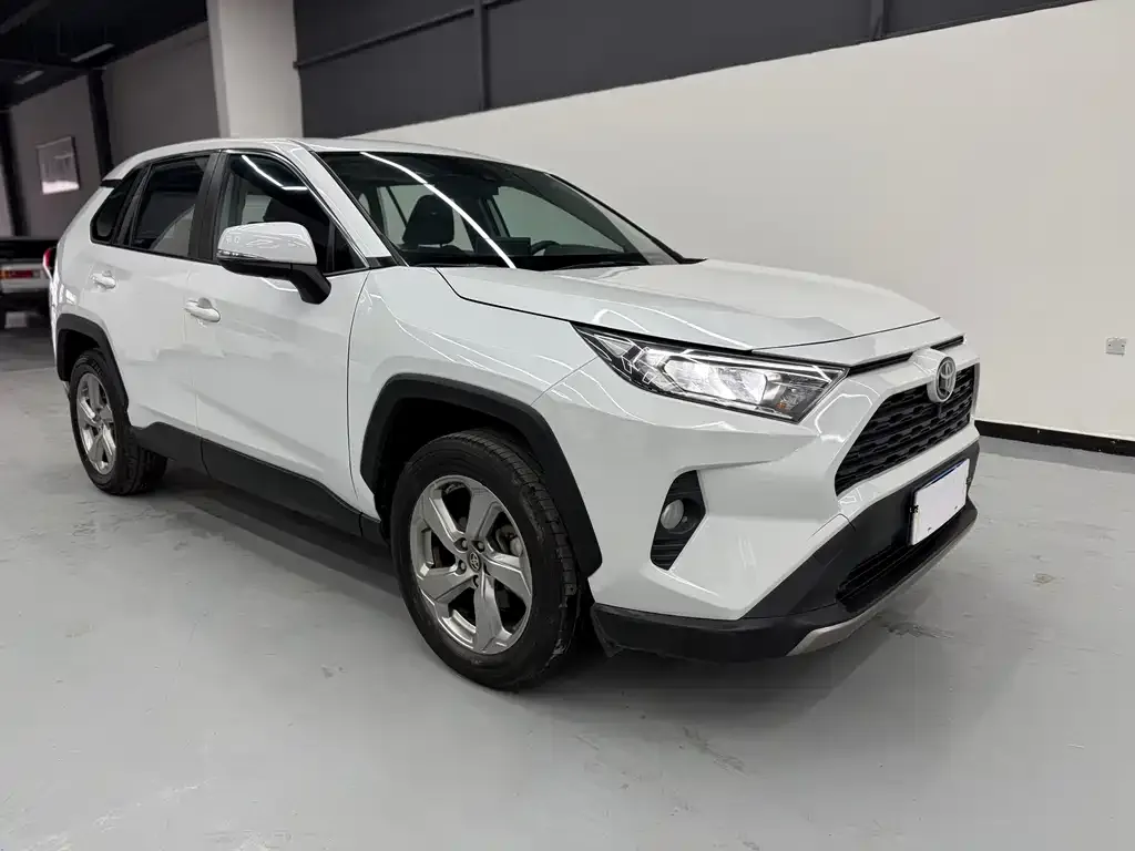 Toyota RAV4 2021 из CN, фото 3