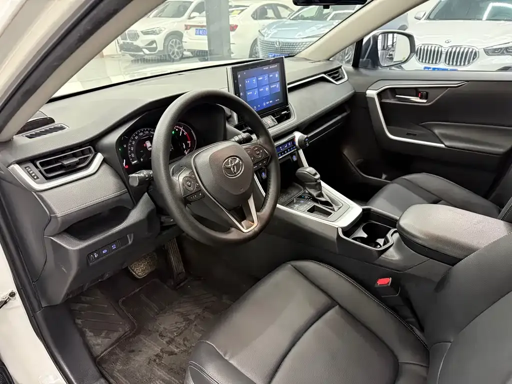 Toyota RAV4 2021 из CN, фото 7