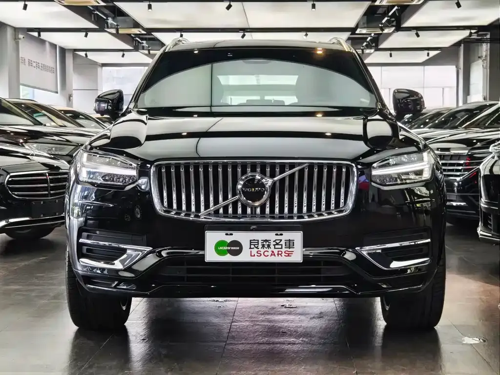 Volvo XC90 2024 из CN, фото 2