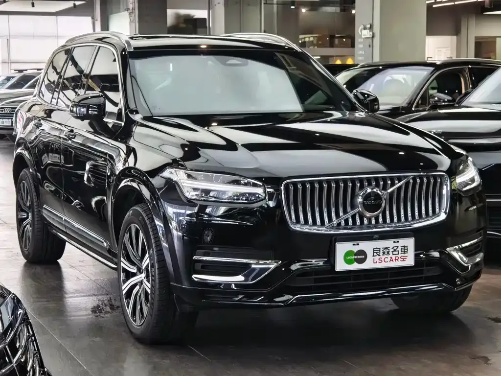 Volvo XC90 2024 из CN, фото 3