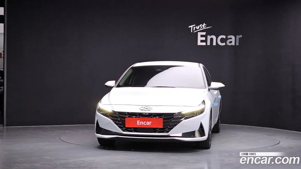 Hyundai AVANTE — фото 3