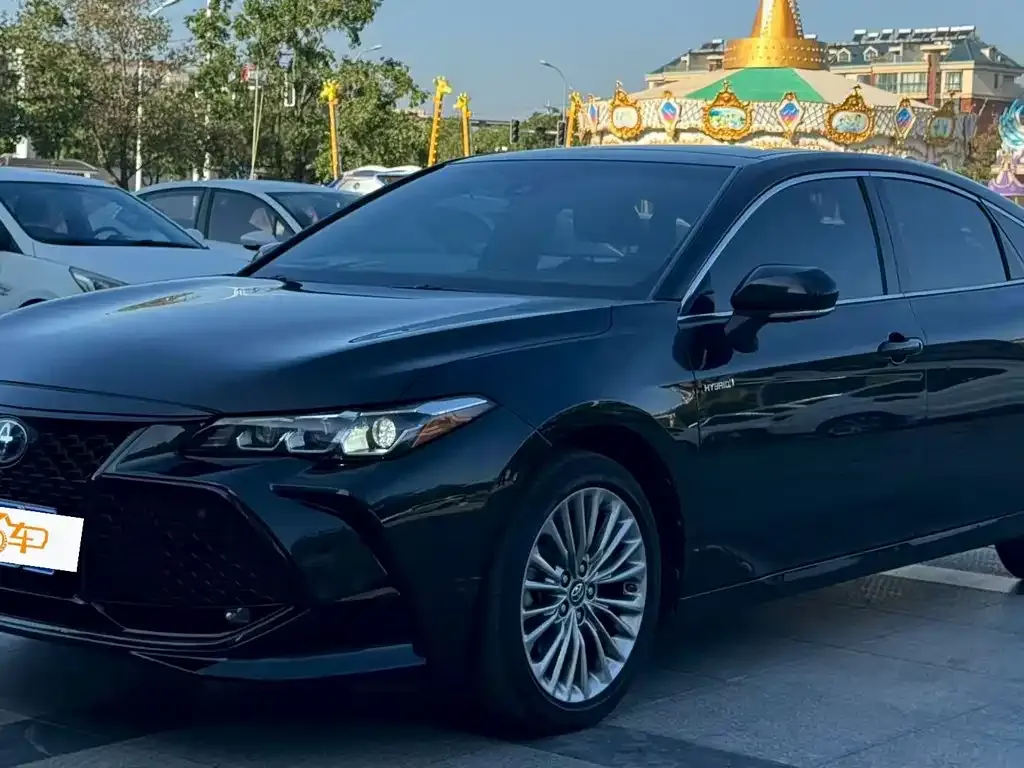 Toyota Avalon 2022 из CN, фото 2