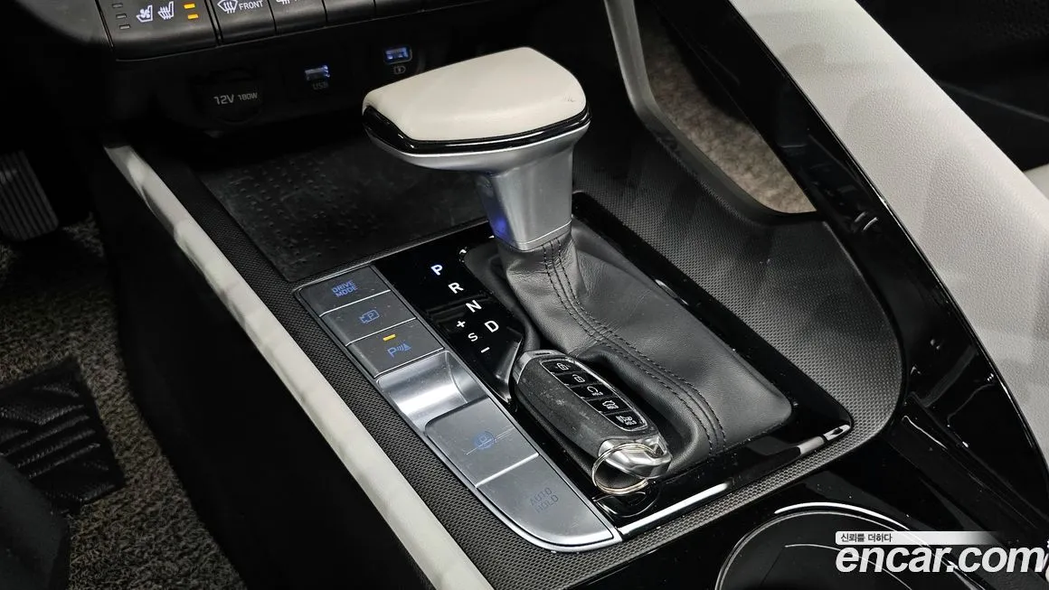 Hyundai AVANTE — фото 9