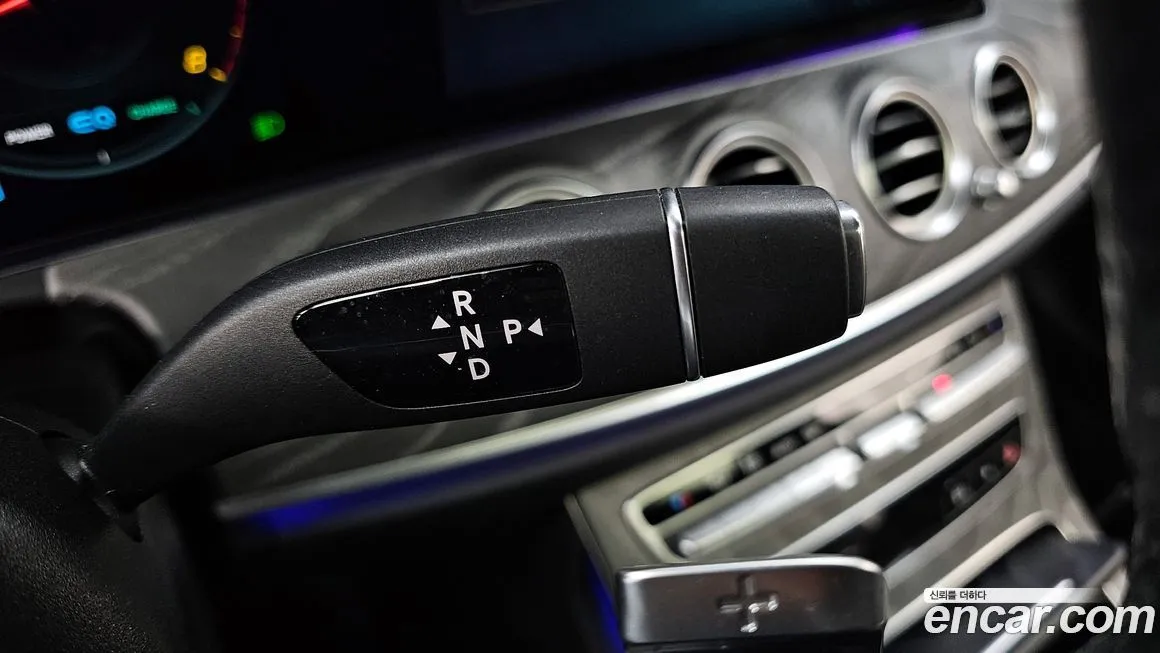 Mercedes-Benz E-Class 2021 из KR, фото 9